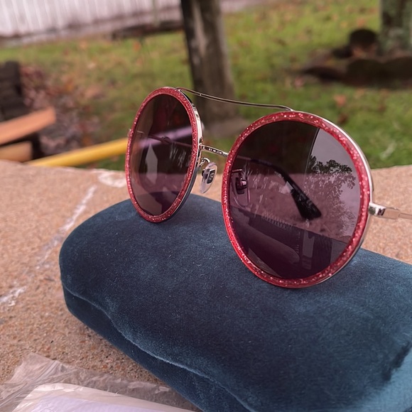 Brand new Gucci sunglasses